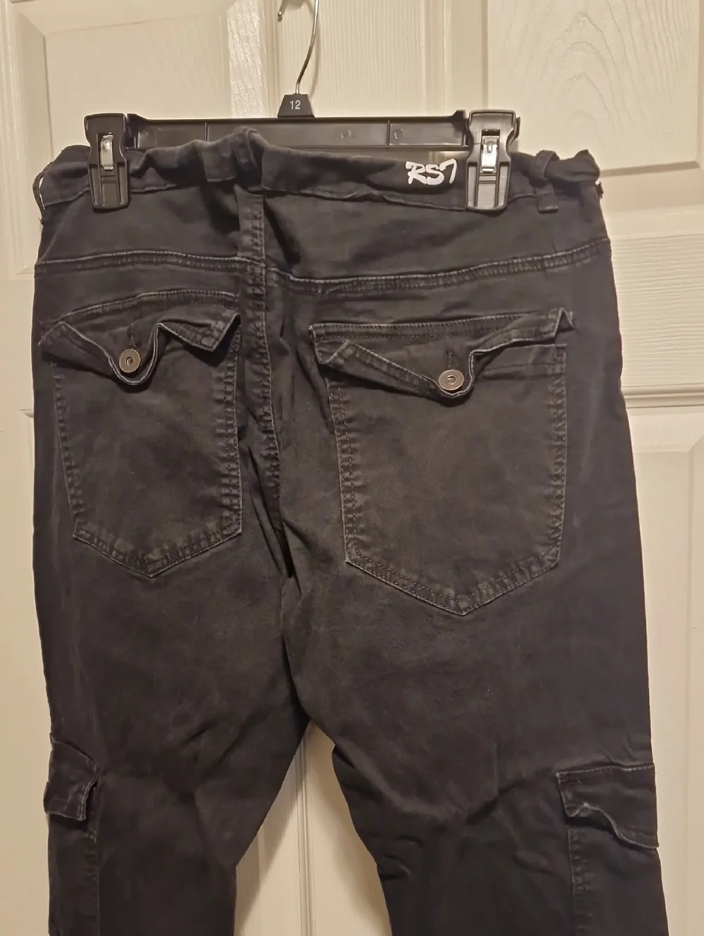Black Men's Cargo Pants - Classic Utility Style - Picture 3 of 4